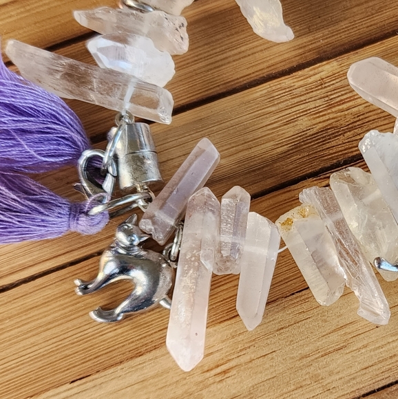 👻 Halloween Themed Quartz Crystal Stretch Charm Bracelet - Picture 3 of 9